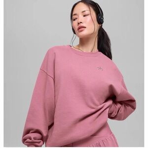 AUTHENTIC Alo Pink Wild Rose Accolade Crewneck Sweatshirt